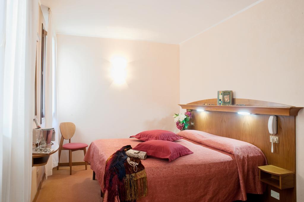 Hotel Hs Benátky Exteriér fotografie